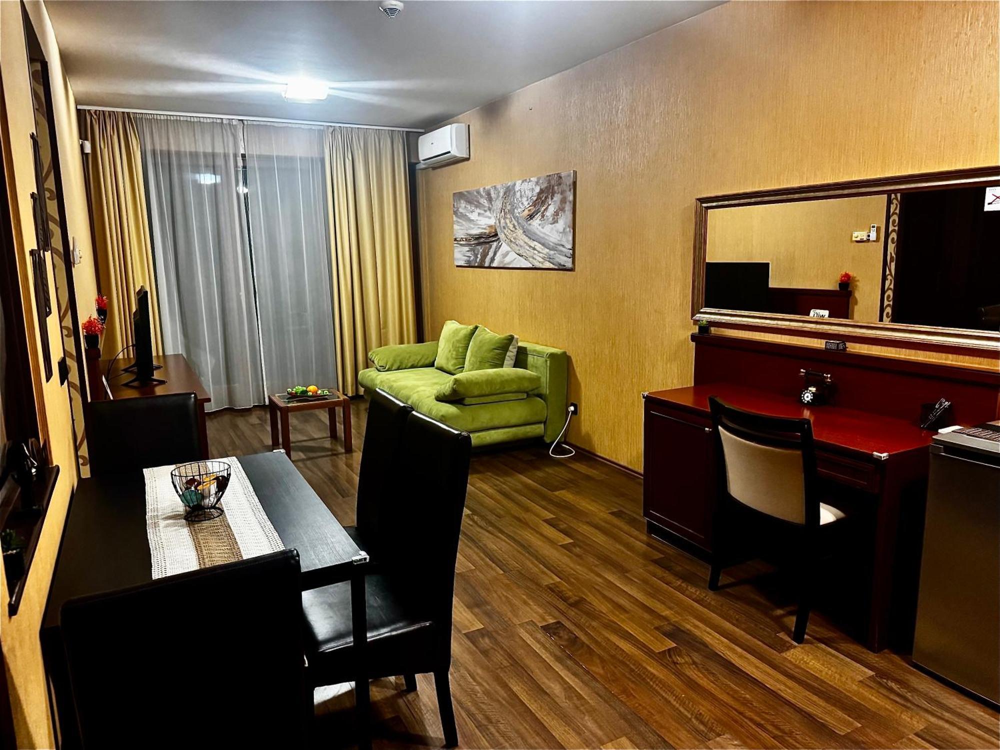 Silver Marina Apartment-Orzoett Melygarazs Balatonfured Exterior photo